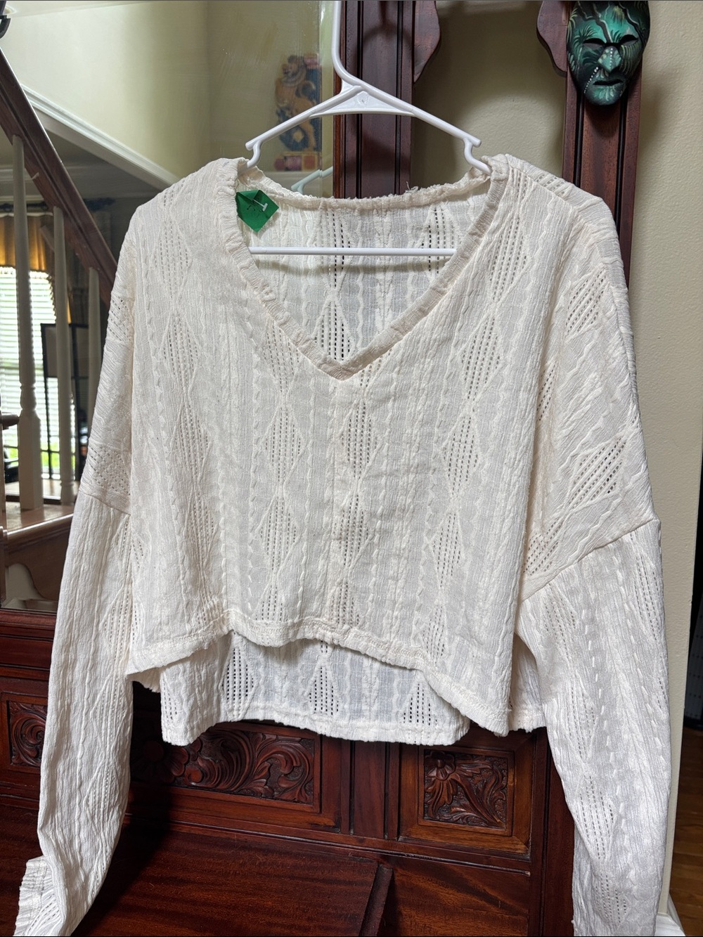 Women's V-Neck Knit Pullover Top - Cream